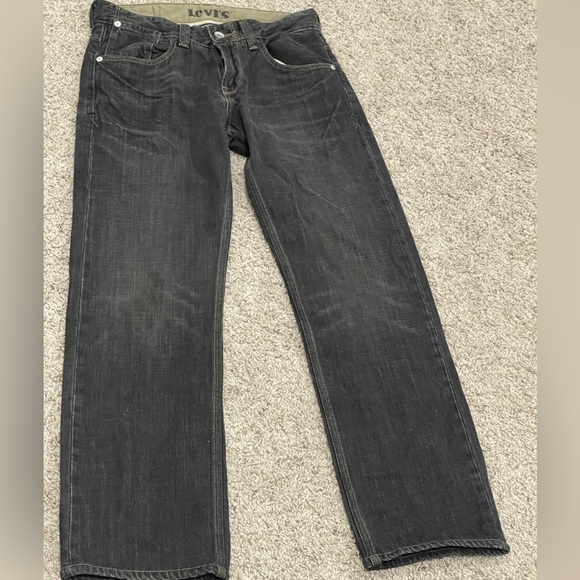 Levi’s Slim Straight Jeans size 31 wide and 32 Length - Picture 2 of 9